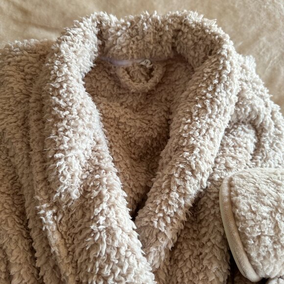 Pottery Barn Teddy Bear Knee Length Robe and Slippers Set Size Small - Picture 3 of 10